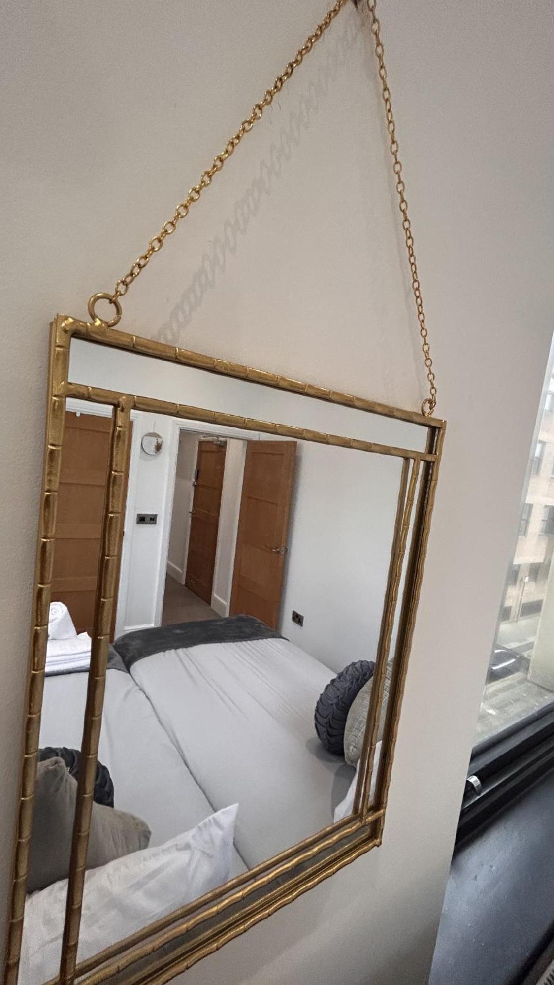 Cozy 1-Bedroom Apartment In The Heart Of Barnsley Town Centre Exterior foto